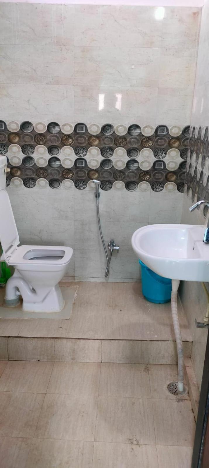 Gulab Residency Hotel Варанаси Екстериор снимка